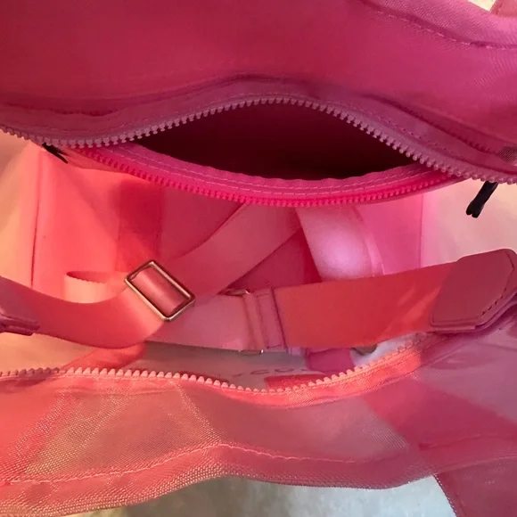 Marc Jacobs Vibrant Pink Transparent Tote - Picture 2 of 3